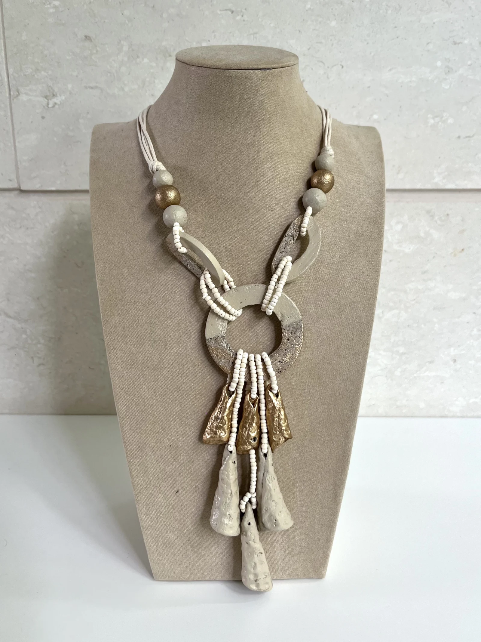 Collar Bali