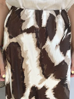 Falda Raso Estampada Chocolate - Imagen 10