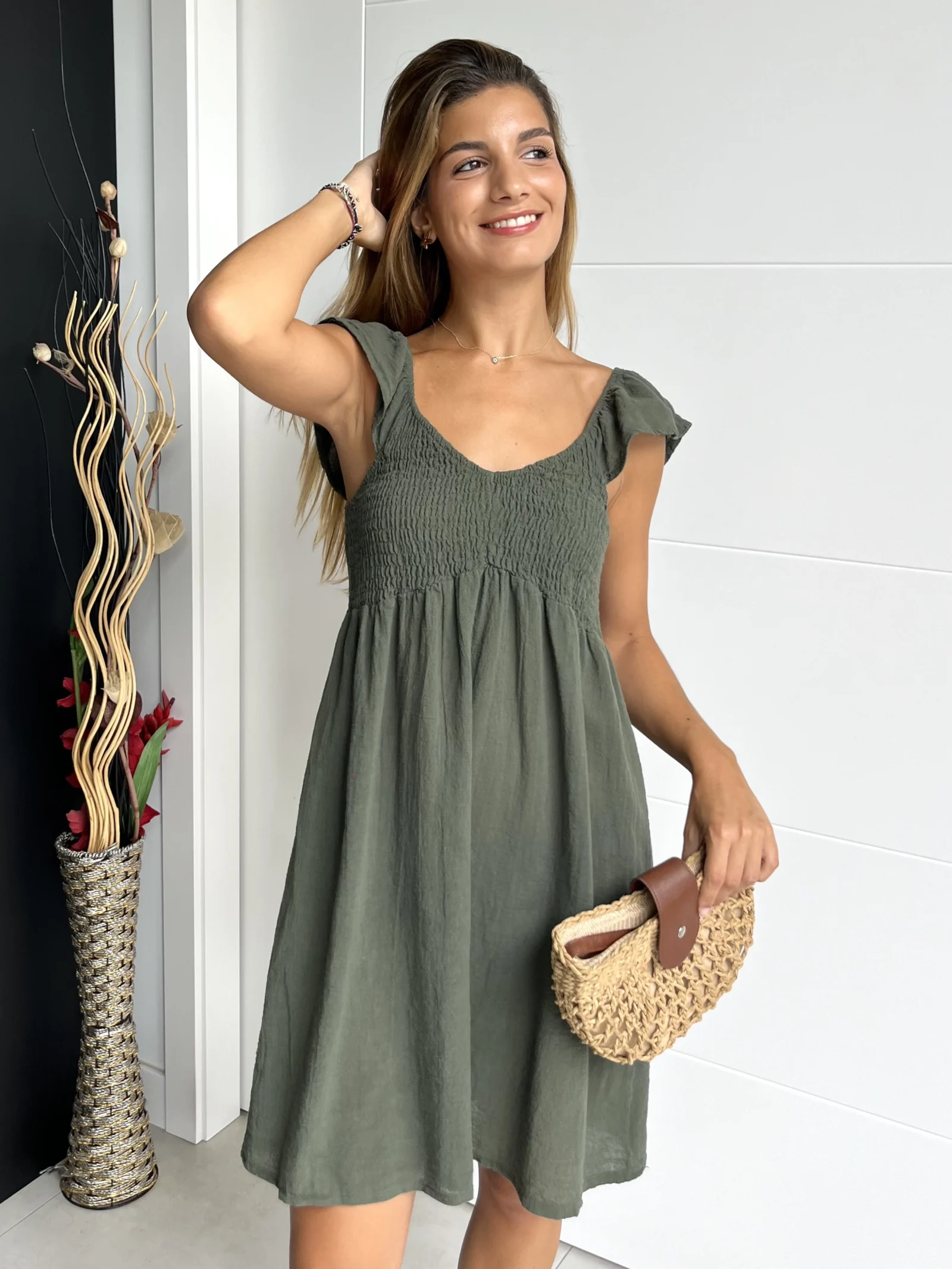 Vestido Corto Drapeado Verde Caqui