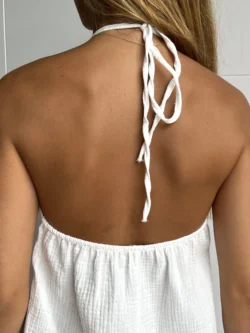 Top Blanco Halter Abertura Bolas - Imagen 7