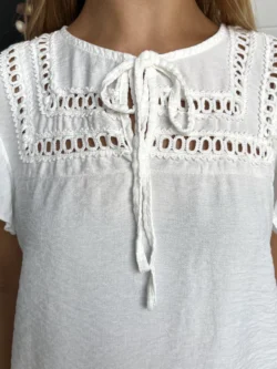 Blusa Bordada Cordón Blanca - Imagen 7