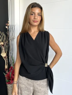 Blusa Negra Detalle Dorado - Imagen 2