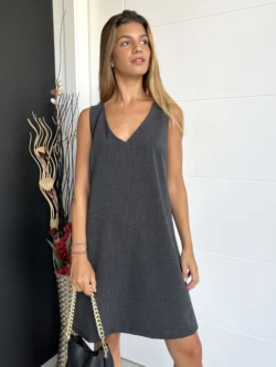 Vestido Corto Gris Oscuro - Imagen 3