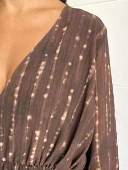 Vestido Corto Gasa Marrón - Imagen 9