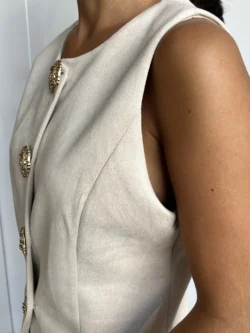 Chaleco Ante Beige Botones Dorados - Imagen 8