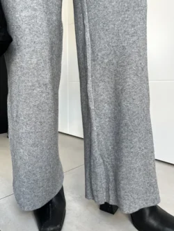 Pantalón Punto Suave Gris - Imagen 7