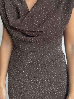 Vestido Largo Chocolate con Strass - Imagen 10