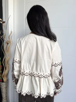 Blusa Beige Bordada Manga Larga Boho Chic - Imagen 7