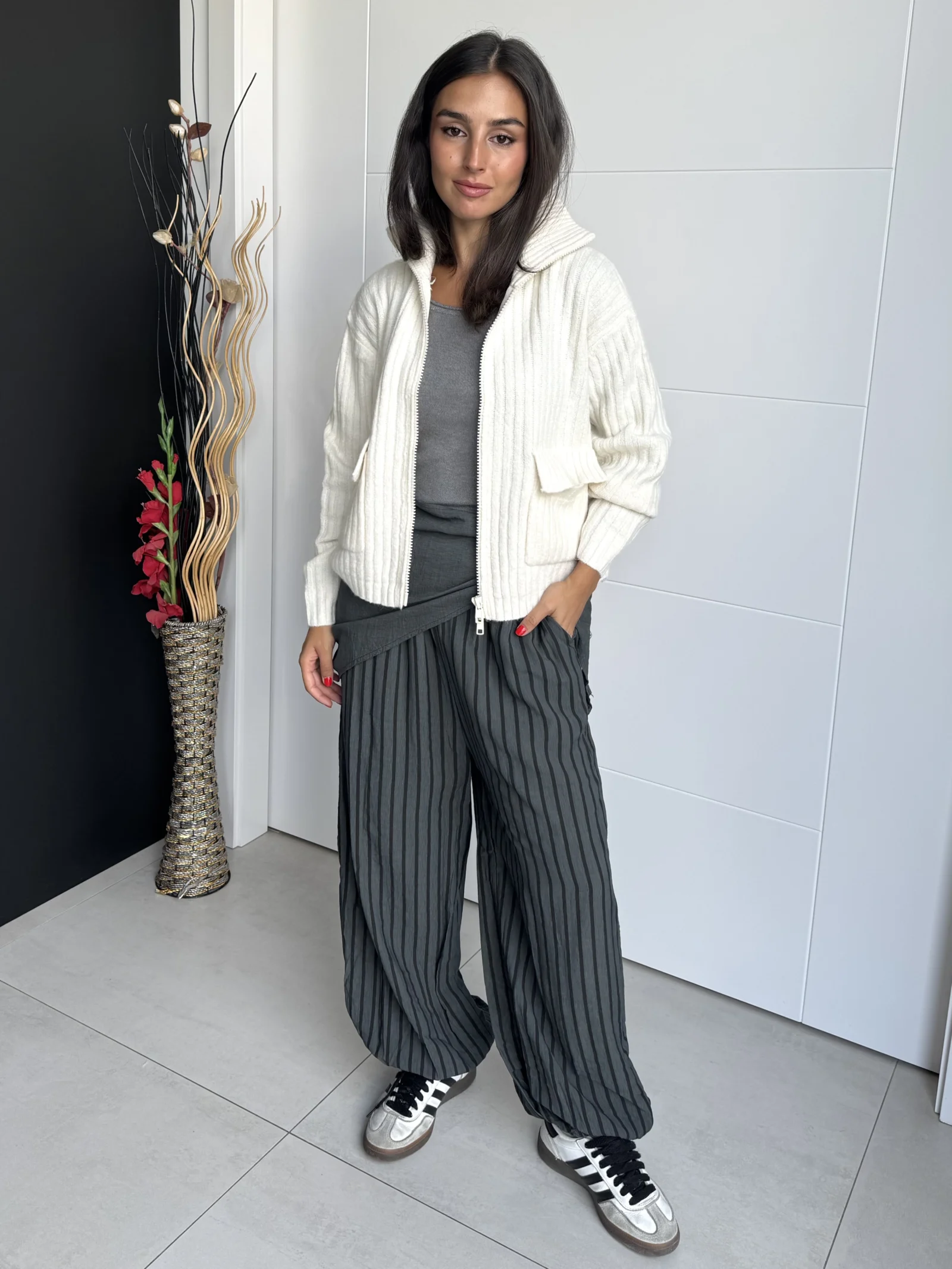 Cárdigan de punto grueso blanco