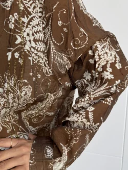 Camisa Bohemia con Estampado Floral - Imagen 6