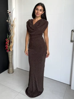 Vestido Largo Chocolate con Destellos vista frontal completo