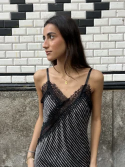 Vestido Lencero Estampado Asimétrico - Imagen 3