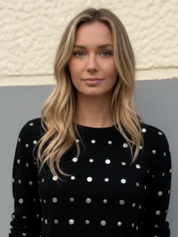 Suéter Negro con Tachuelas Plata - Imagen 4