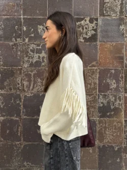 Suéter Crudo con Flecos en las Mangas - Imagen 3