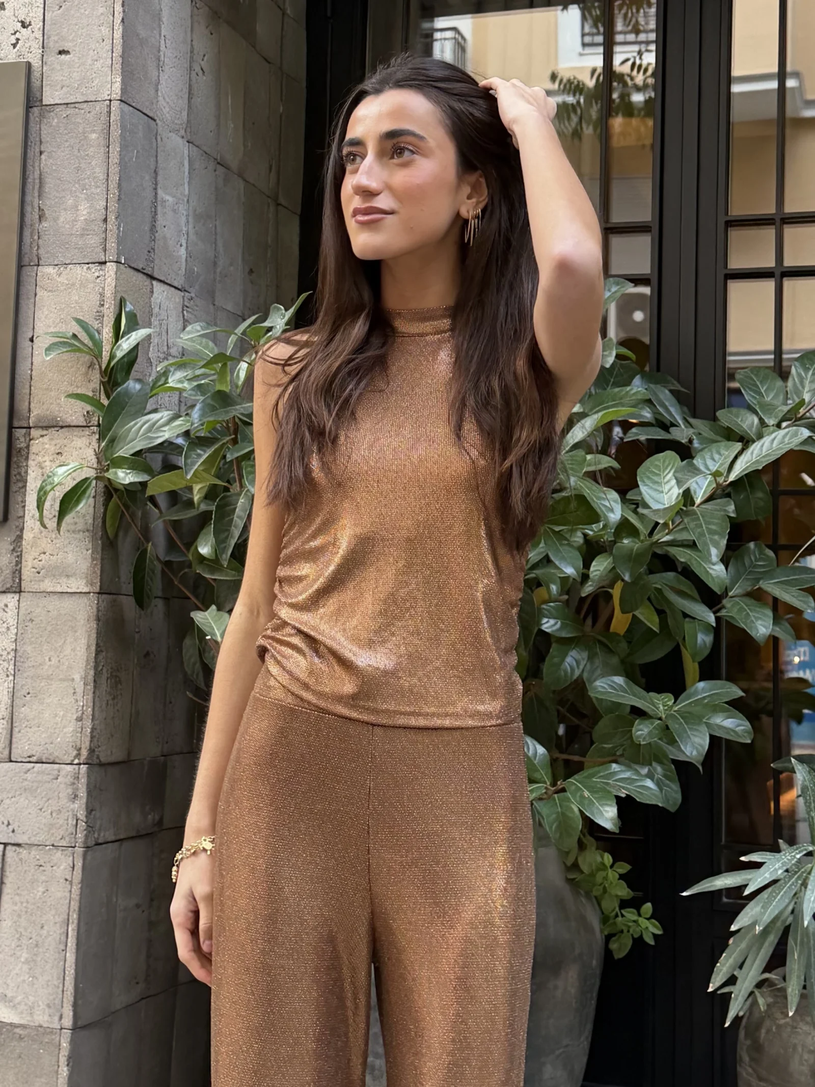 Top Halter en Tono Cobre Metalizado