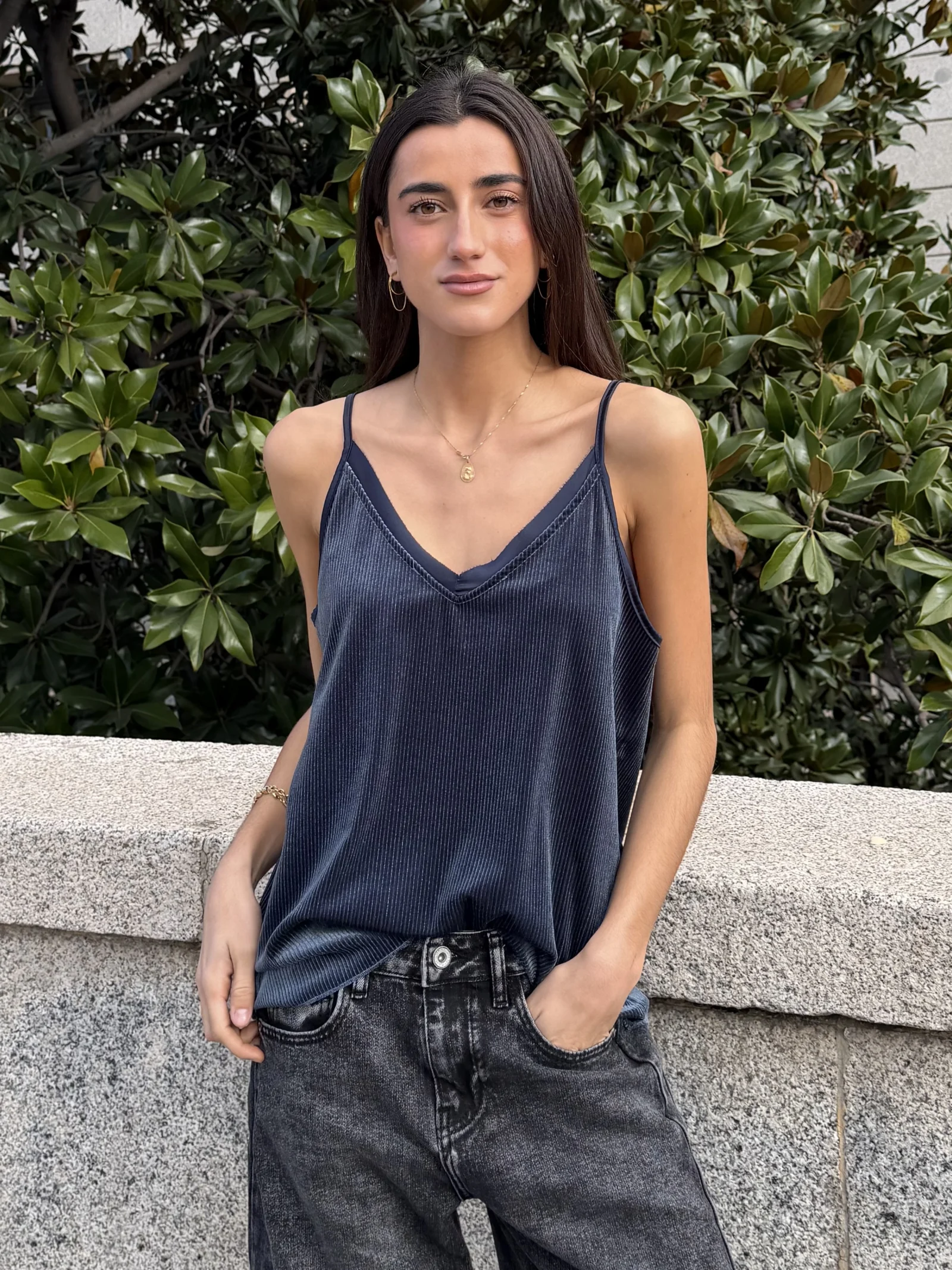 Top Azul Grisáceo Velvet Tirantes