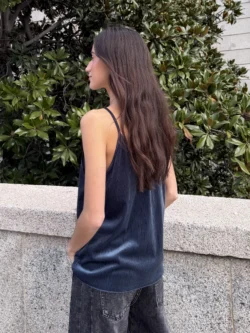 Top Azul Grisáceo Velvet Tirantes - Imagen 3