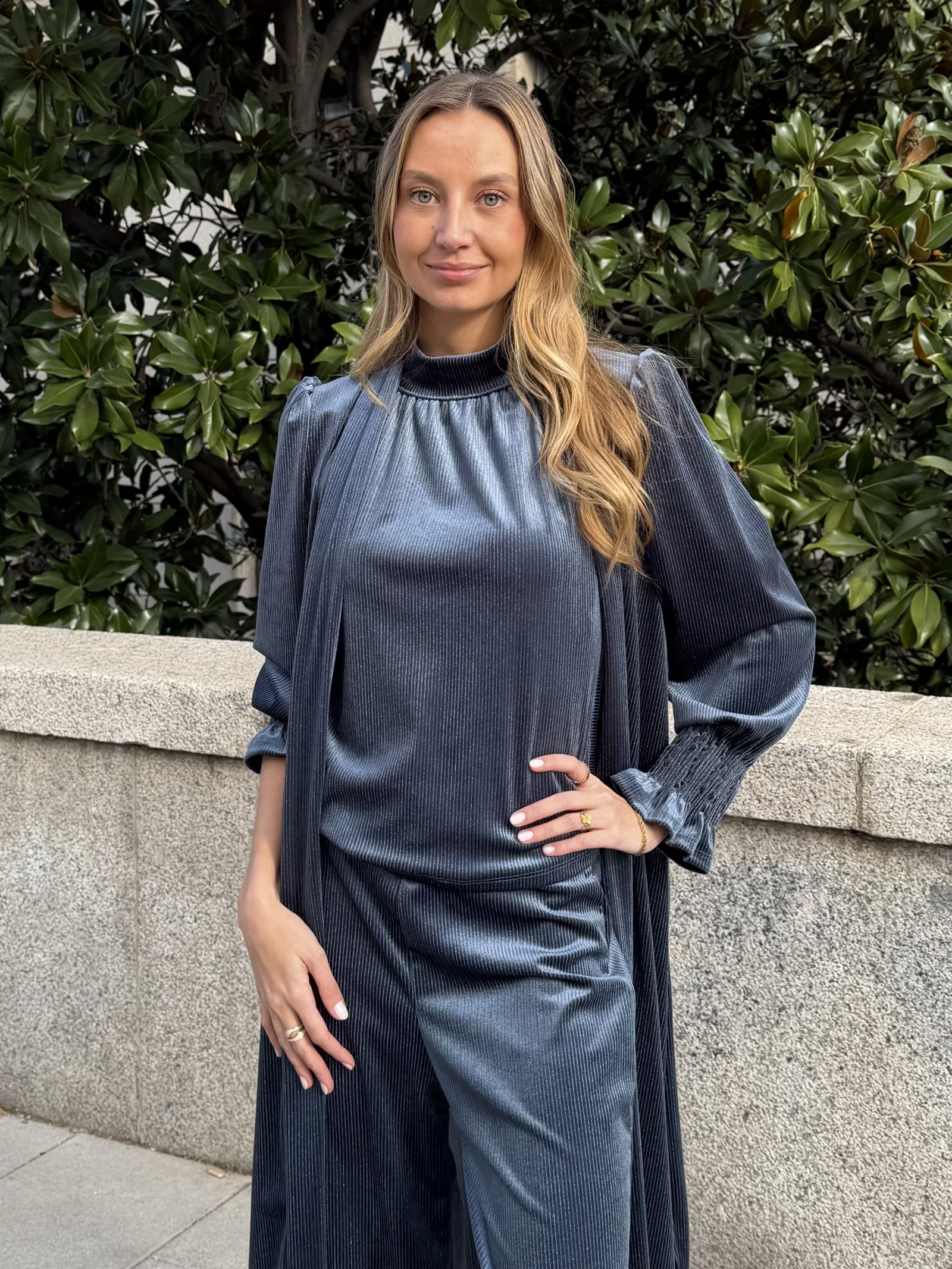 Top Halter Velvet Azul Grisáceo