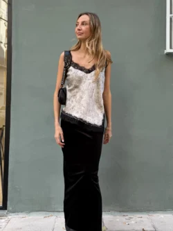 Falda Negra Efecto Satén Corte Sirena - Imagen 4