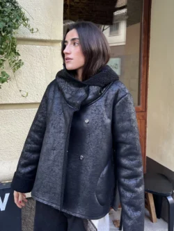 Chaquetón Negro Efecto Piel Forro Borreguillo