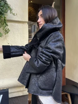 Chaquetón Negro Efecto Piel Forro Borreguillo - Imagen 2