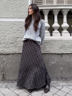 Suéter Gris de Punto Cuello Chimenea - Imagen 5