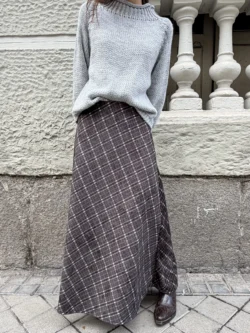 Suéter Gris de Punto Cuello Chimenea - Imagen 3