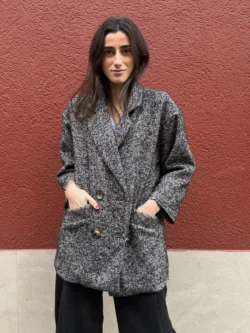 Abrigo de Espiga Gris con Bolsillos - Imagen 2