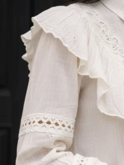 Blusa Blanca Romántica con Volantes - Imagen 3