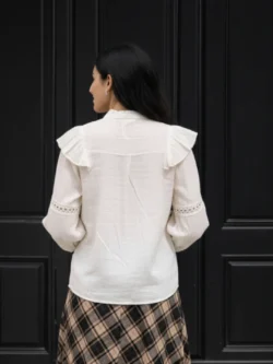 Blusa Blanca Romántica con Volantes - Imagen 5