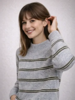 Suéter Gris de Punto con Rayas Cuello Chimenea - Imagen 4