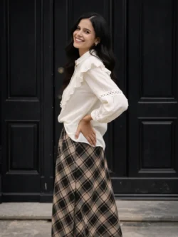 Blusa Blanca Romántica con Volantes - Imagen 4