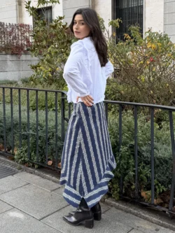 Falda Midi Estampada en Tonos Azules