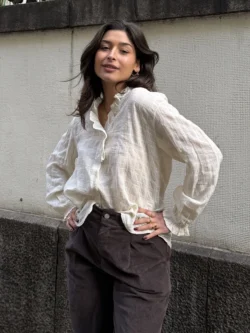 Blusa Texturizada en Color Crudo - Imagen 4