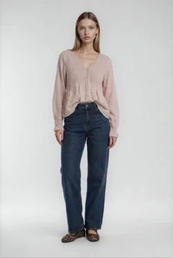 Blusa Rosa Palo con Fruncido Escote Pico - Imagen 5