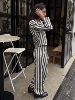 Pantalón Rayas Topo de Pierna Ancha - Imagen 4