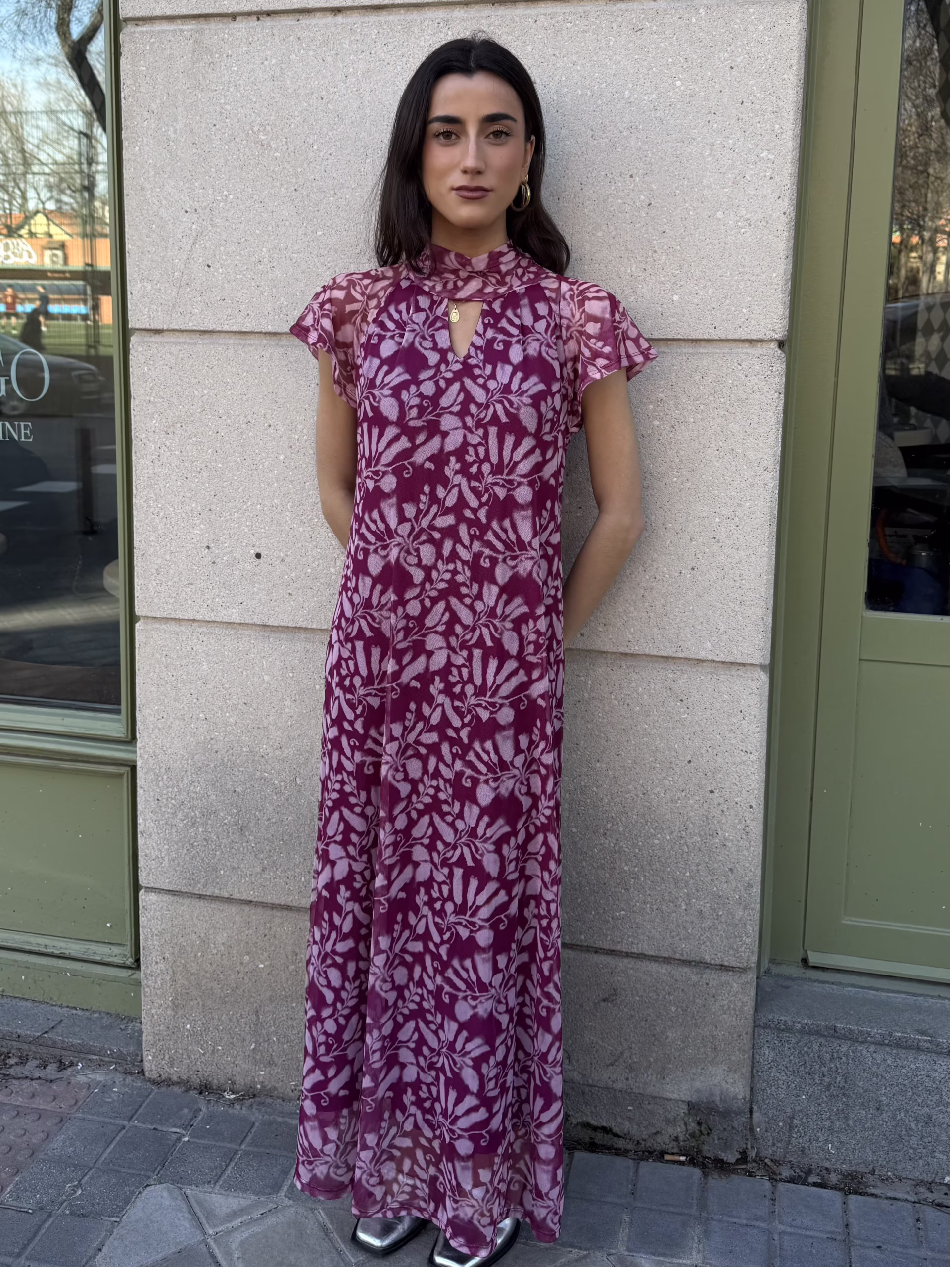 Vestido Xiu Largo Borgoña Floral de Tul Vestido Xiu Largo Borgoña Floral de Tul