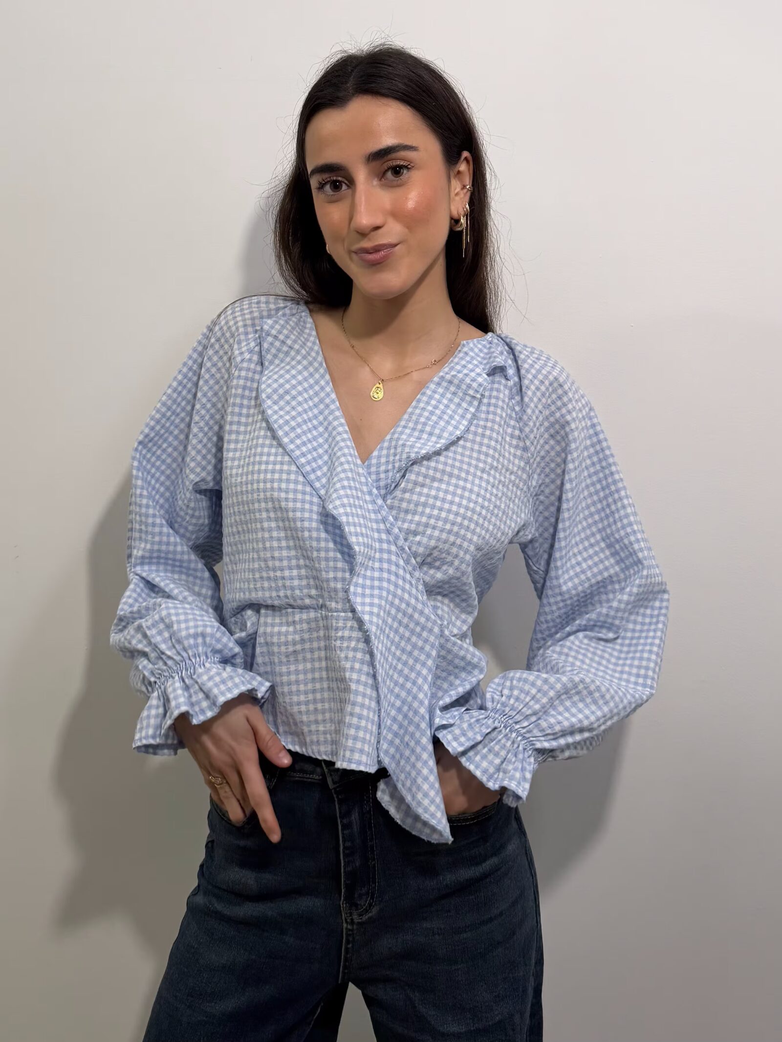 Blusa Cuadros Vichy Azul con Volantes