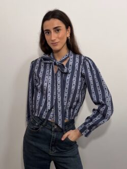 Blusa con Lazo y Rayas Azules