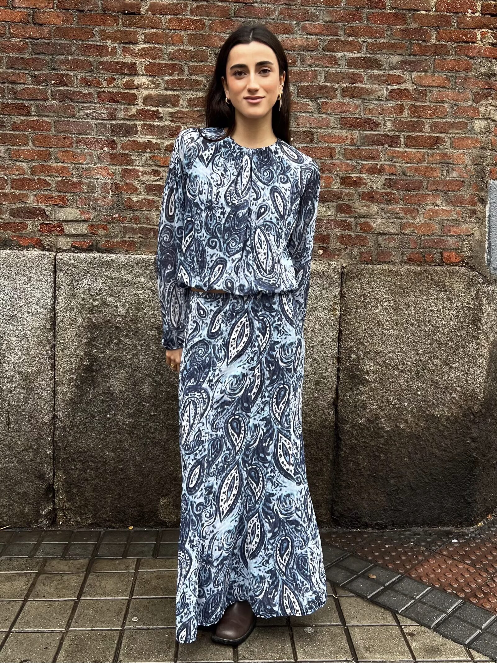 Falda Larga Paisley en Tonos Marinos