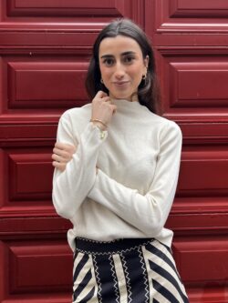 Jersey Suave Cuello Ondulado Crudo - Imagen 2