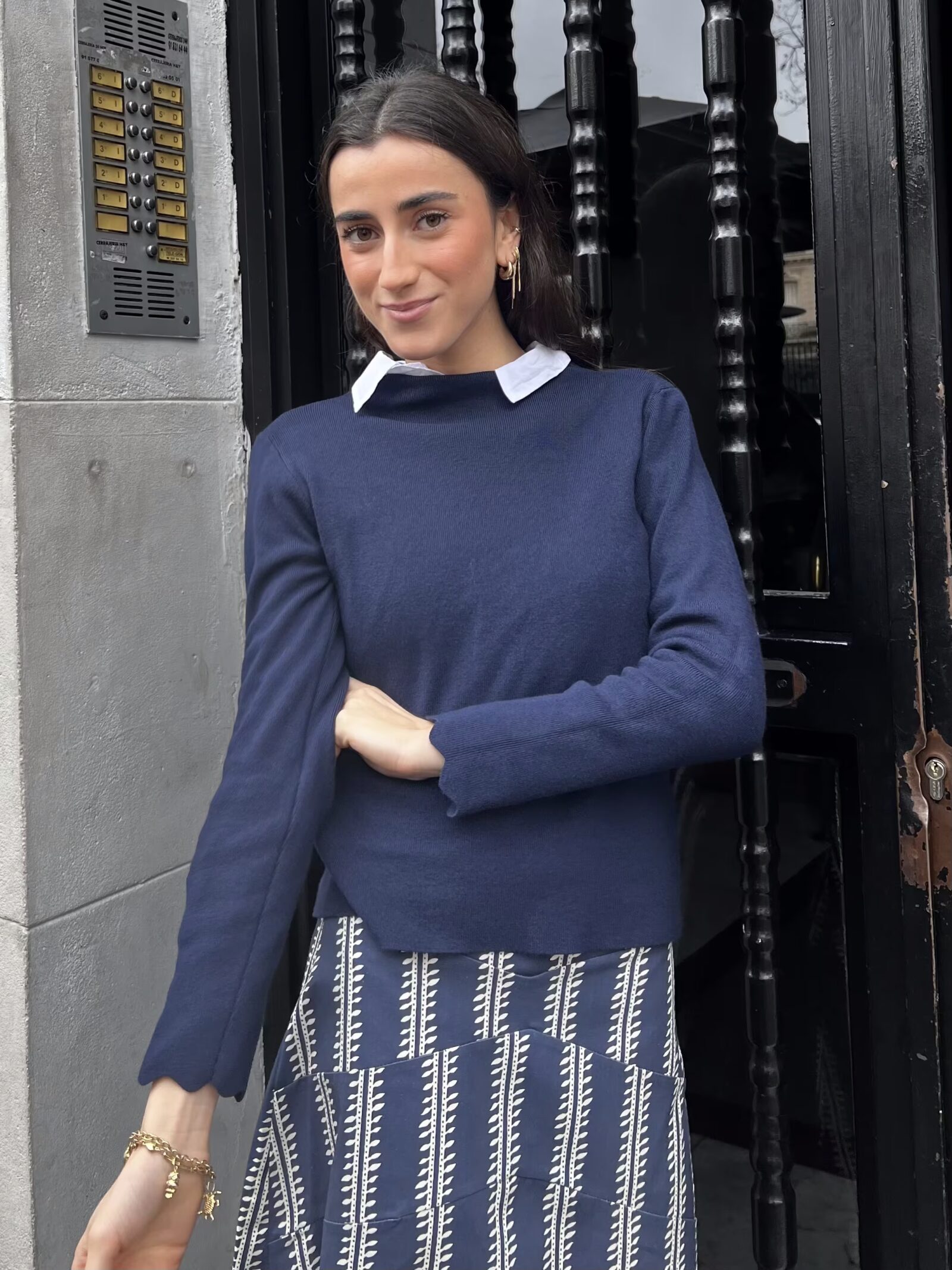 Jersey Suave Cuello Ondulado Azul