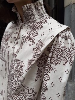 Blusa Estampado Cachemir en Color Marfil - Imagen 5