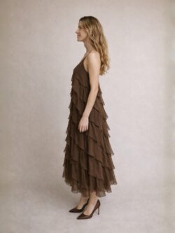 Vestido Largo Ébano Chocolate con Volantes - Imagen 4