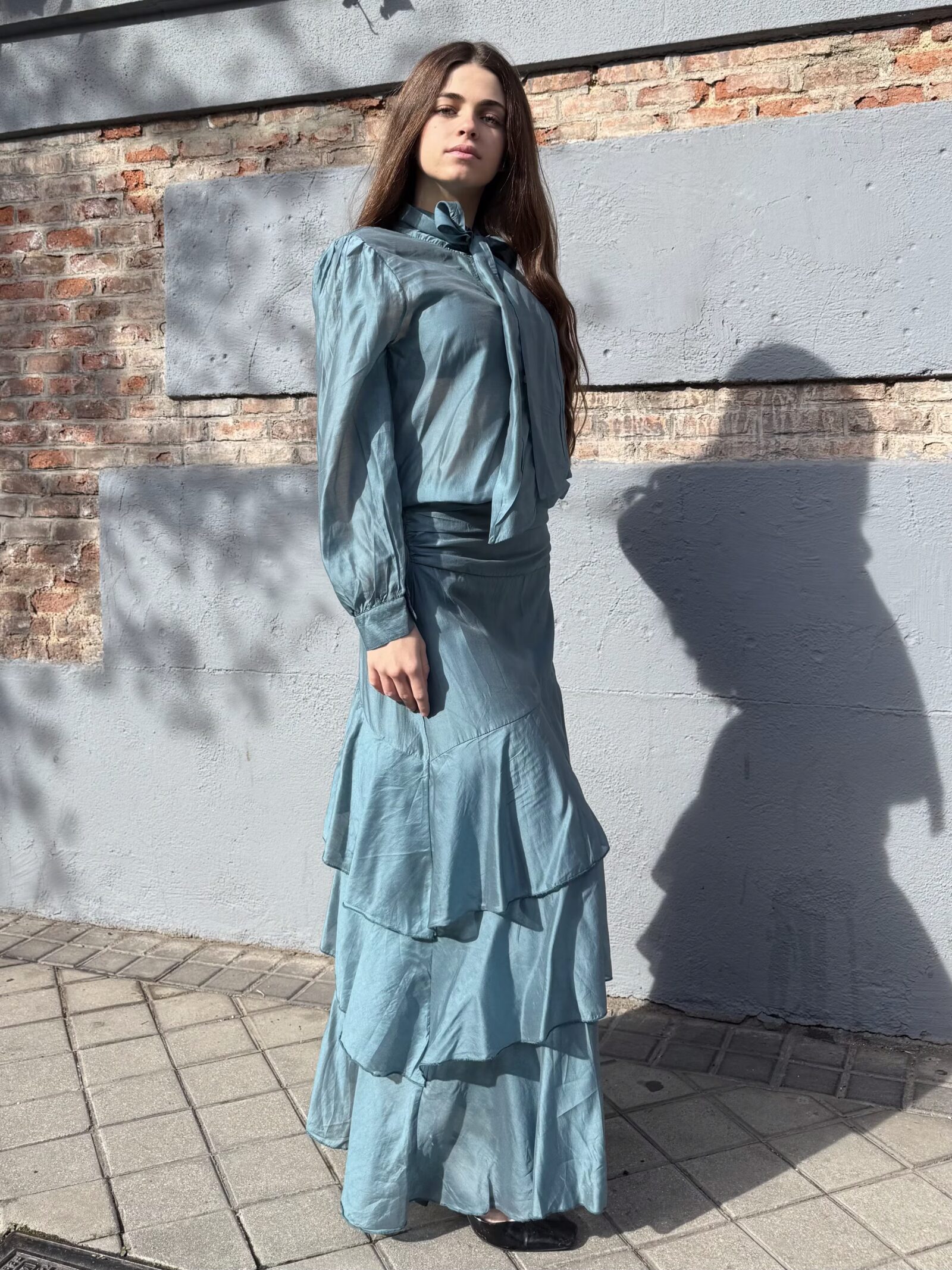 Falda Midi Aguamarina con Volantes