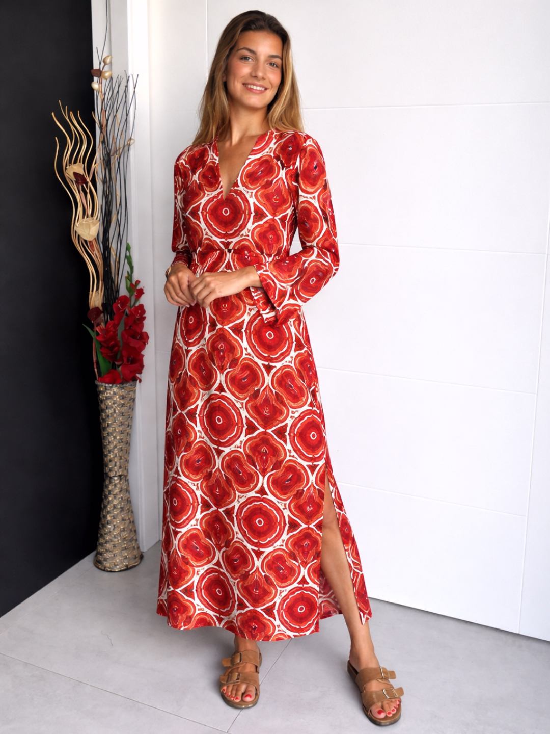  Vestido Midi Carmesí