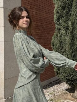 Blusa Verde Salvia Bordada Lazo