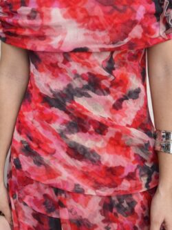 Vestido Largo Carmesí Escote Bardot - Imagen 6