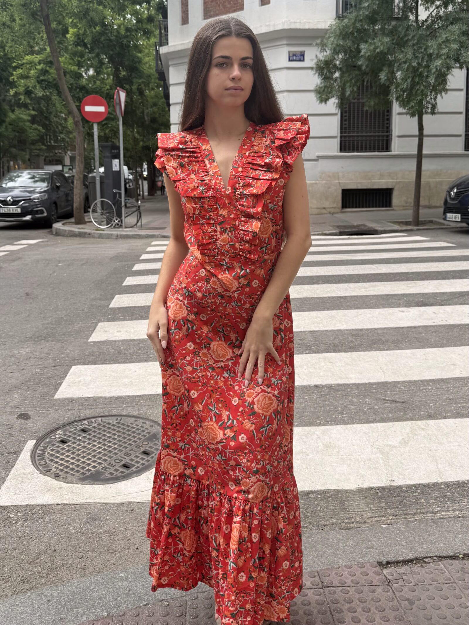 Vestido Midi Rosal Carmesí