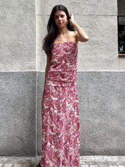 Vestido Palabra de Honor Paisley Grosella